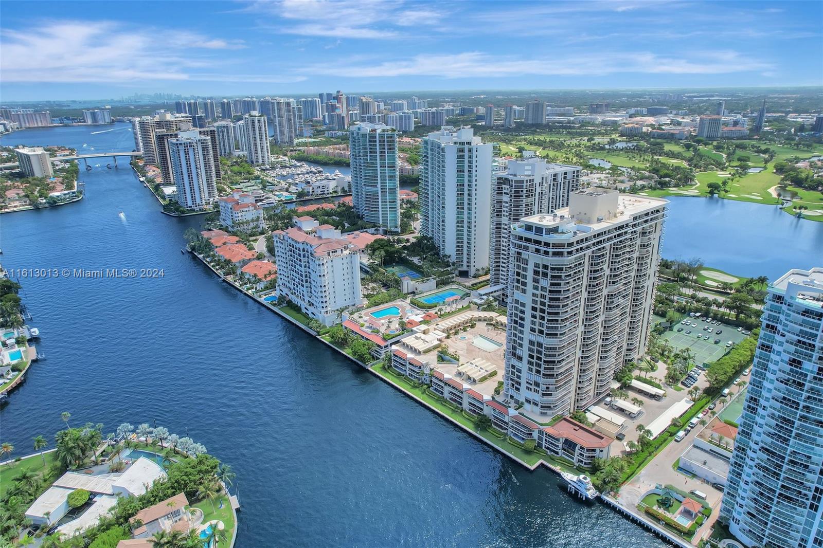 20191 E Country Club Dr # 2206