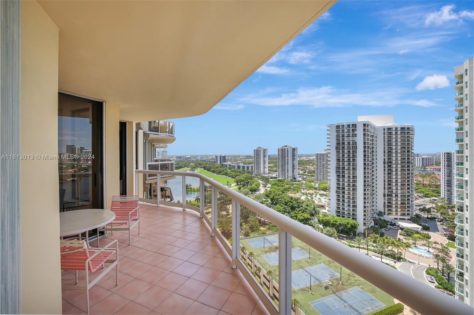 20191 E Country Club Dr # 2206