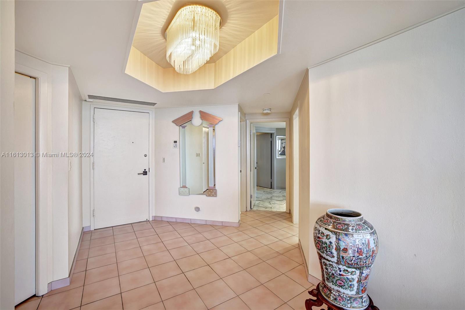 20191 E Country Club Dr # 2206