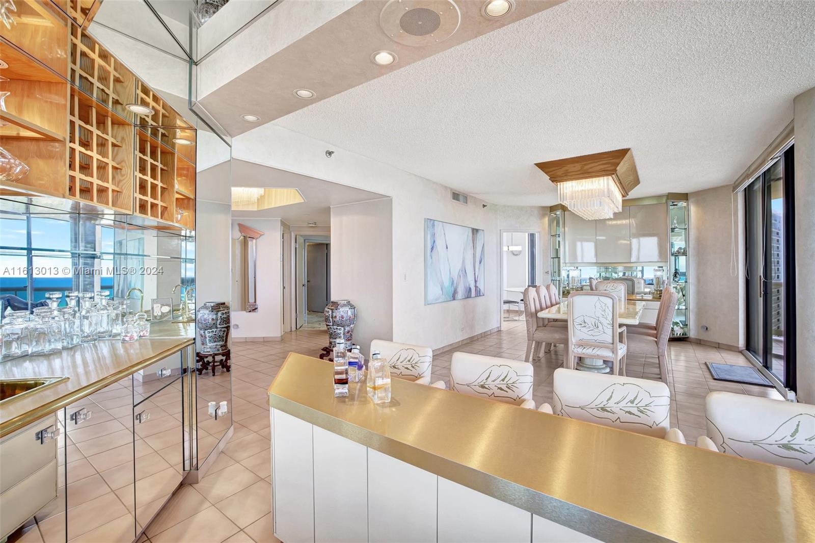 20191 E Country Club Dr # 2206