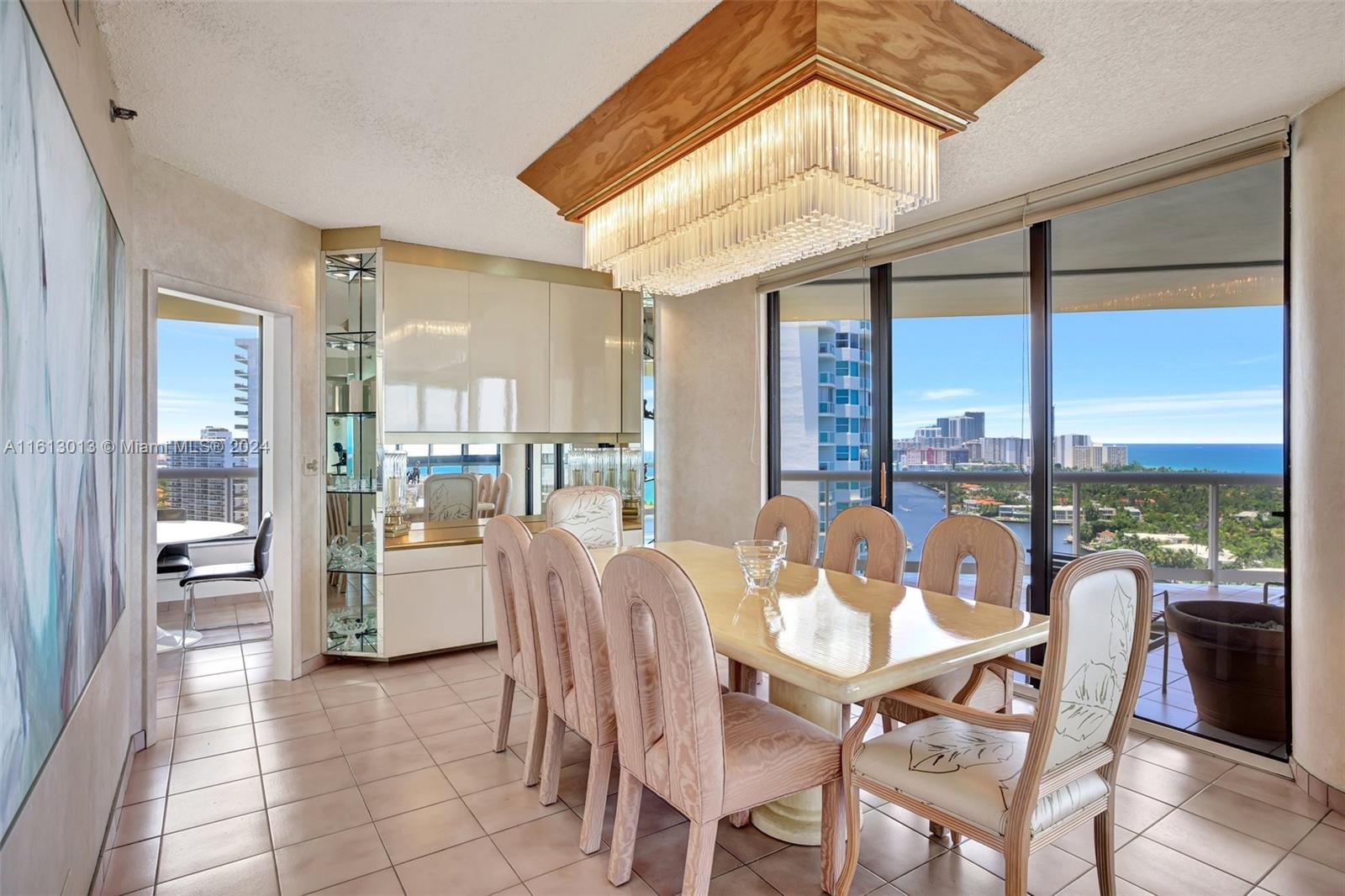 20191 E Country Club Dr # 2206