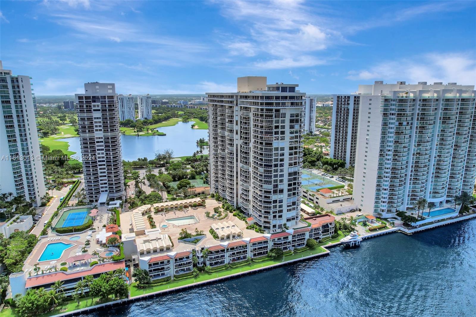 20191 E Country Club Dr # 2206
