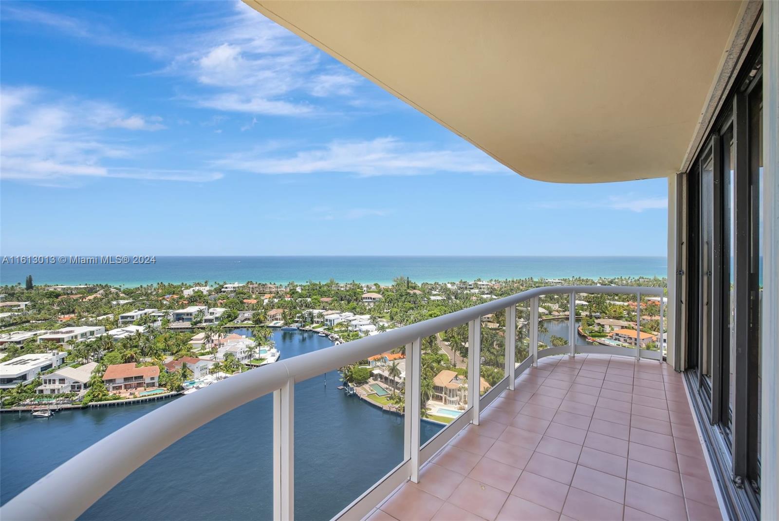20191 E Country Club Dr # 2206