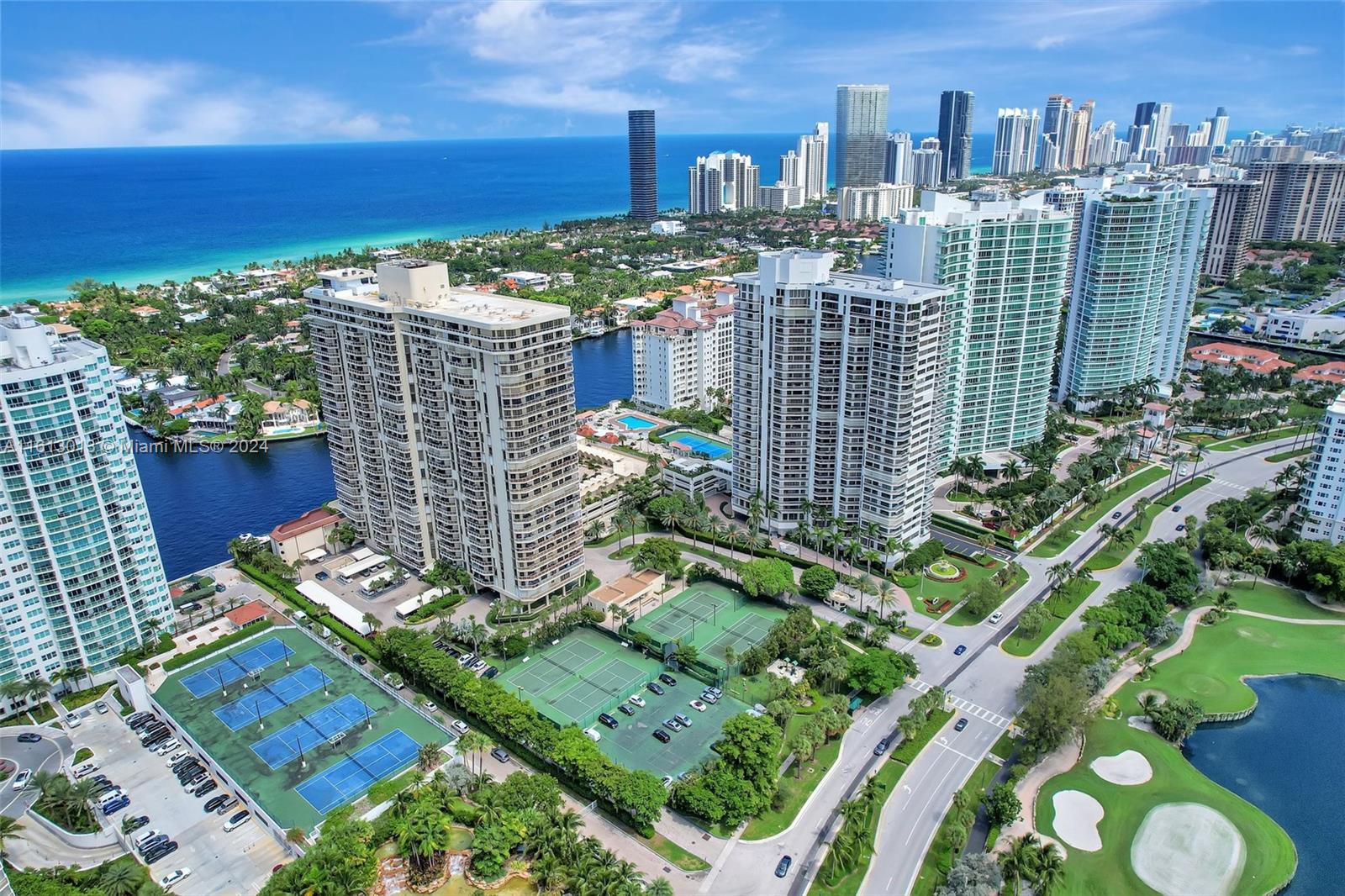 20191 E Country Club Dr # 2206