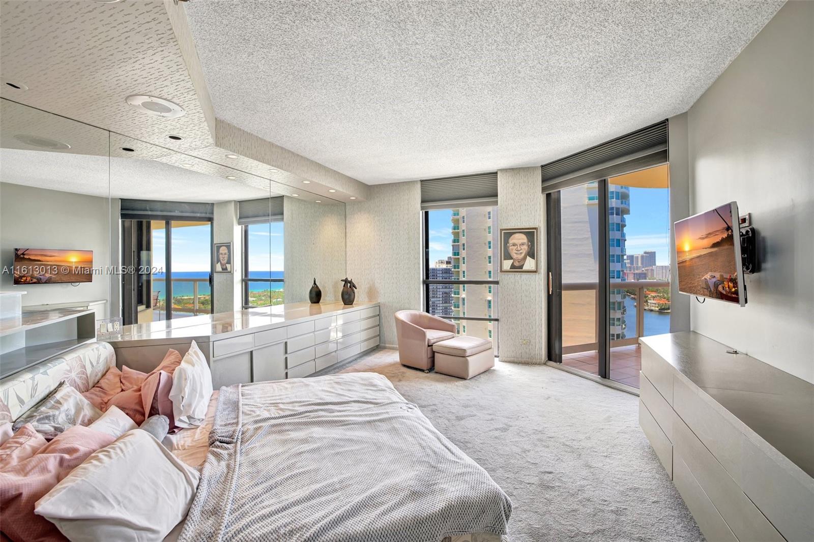 20191 E Country Club Dr # 2206