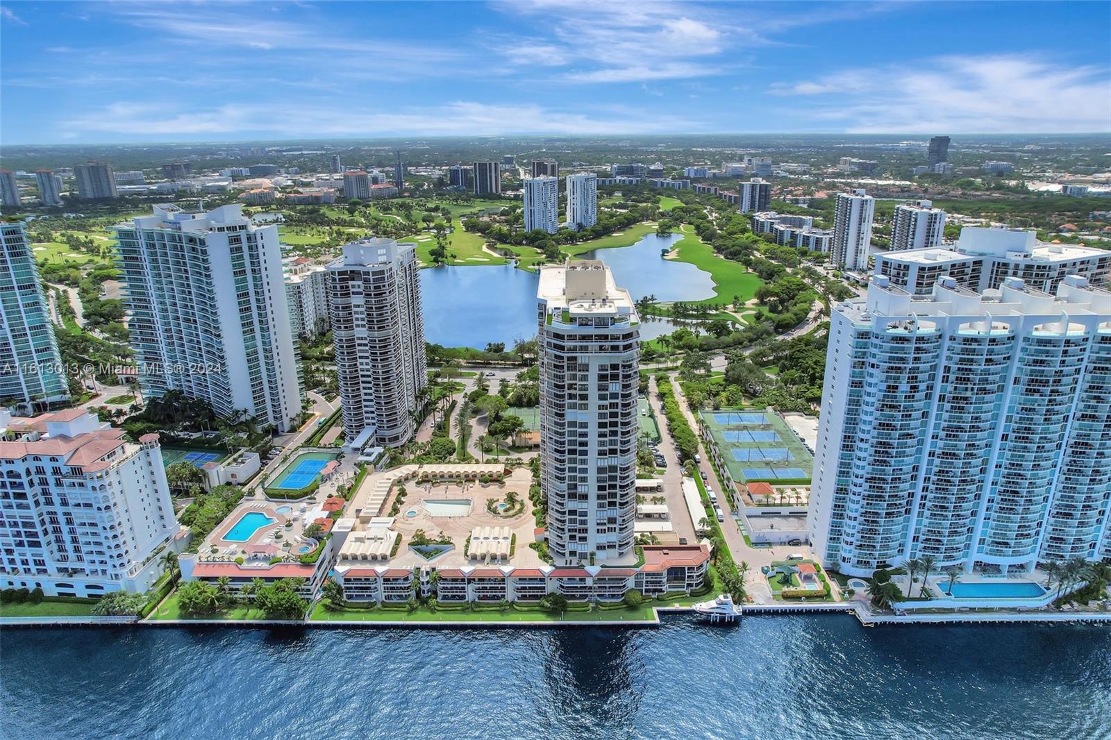20191 E Country Club Dr # 2206