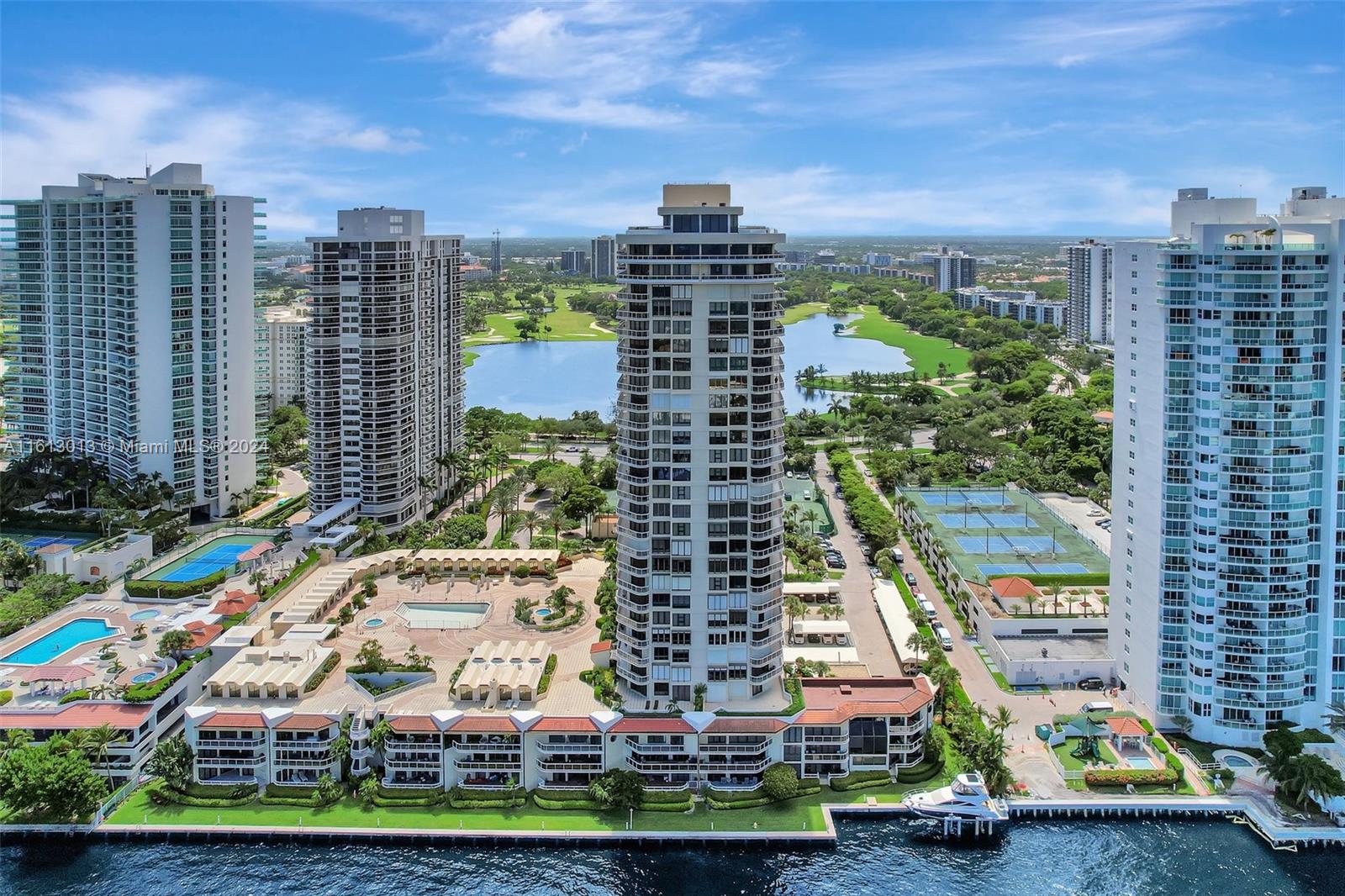 20191 E Country Club Dr # 2206