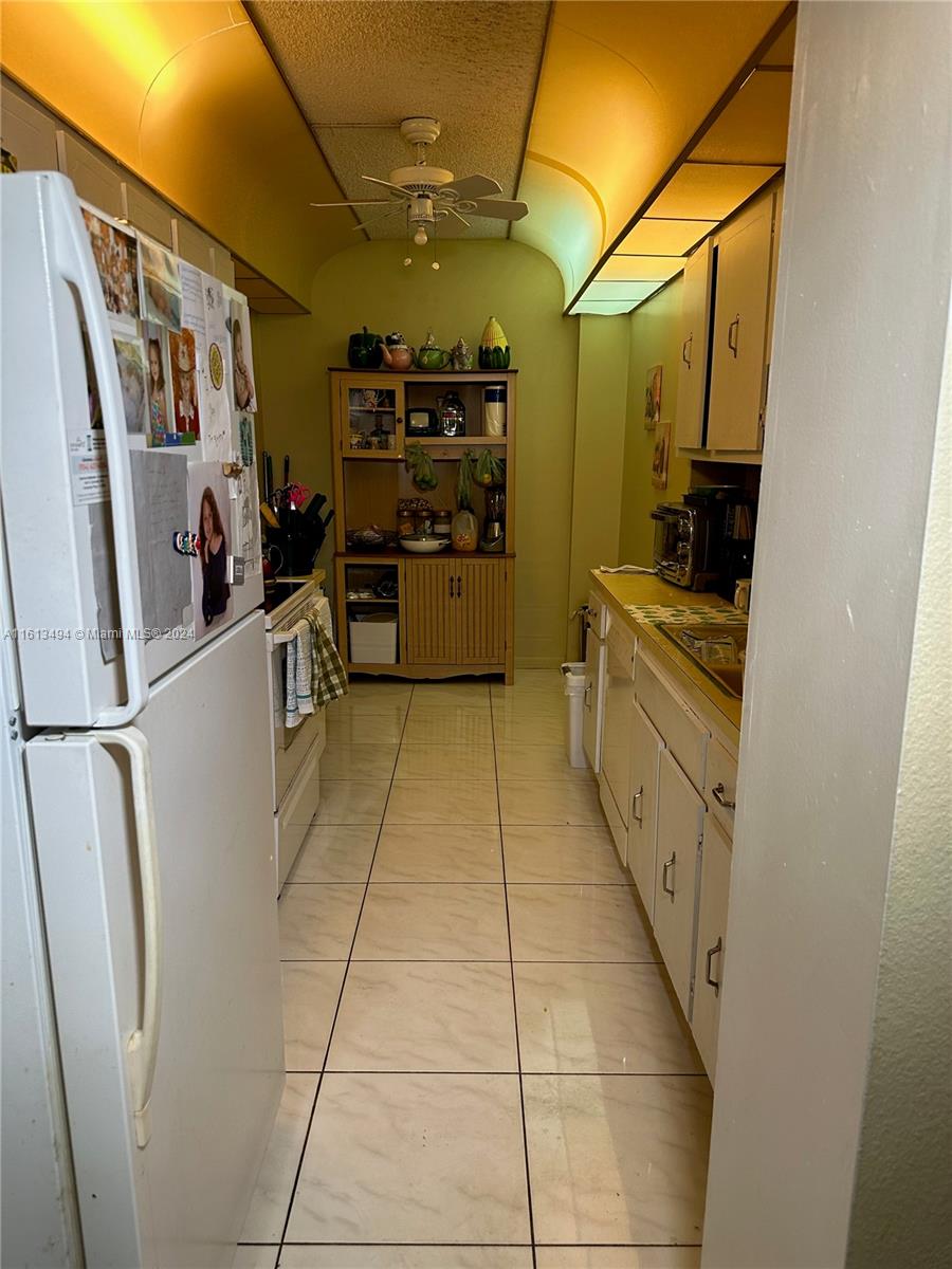 4200 Hillcrest Dr # 606