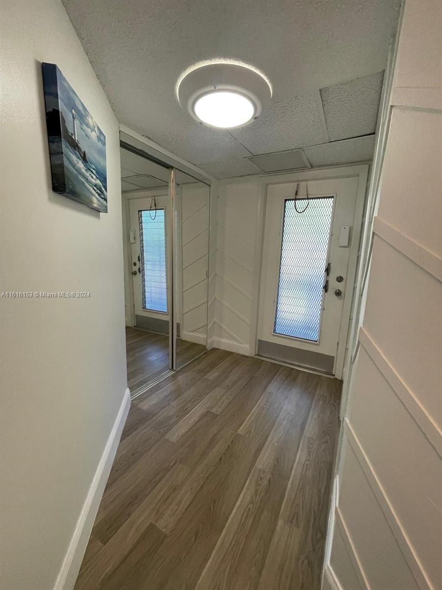 9081 Lime Bay Blvd # 211