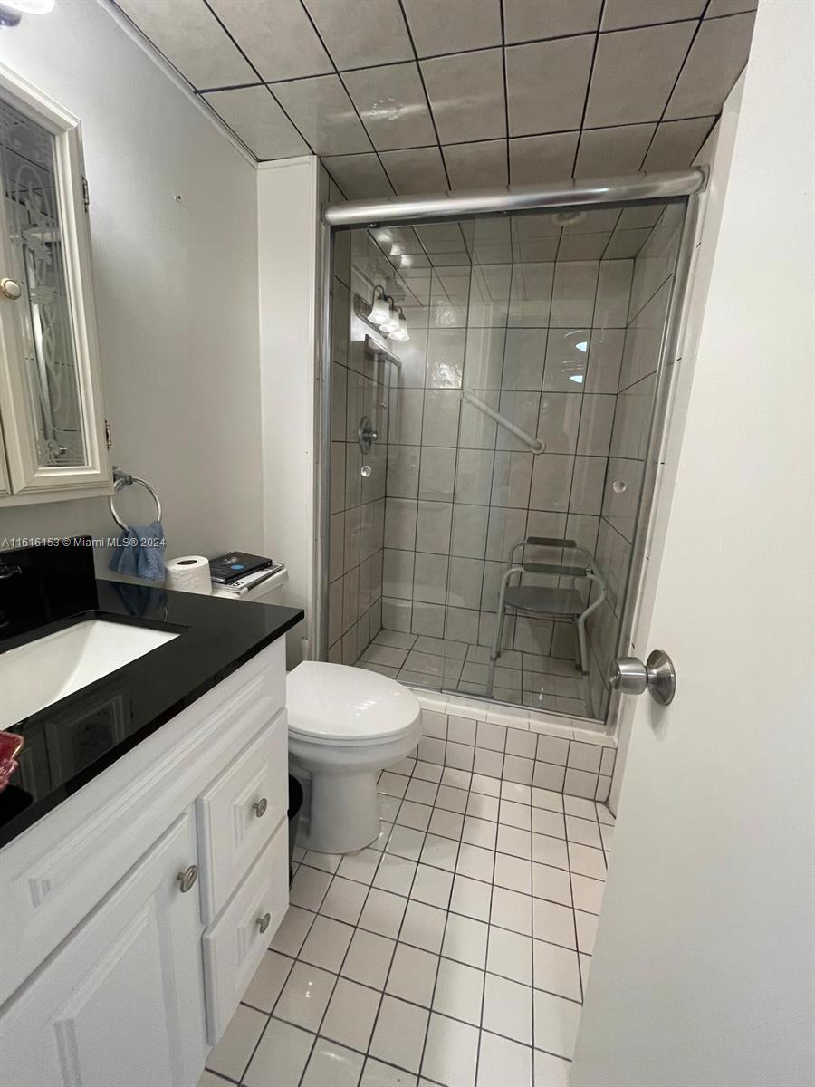 9081 Lime Bay Blvd # 211