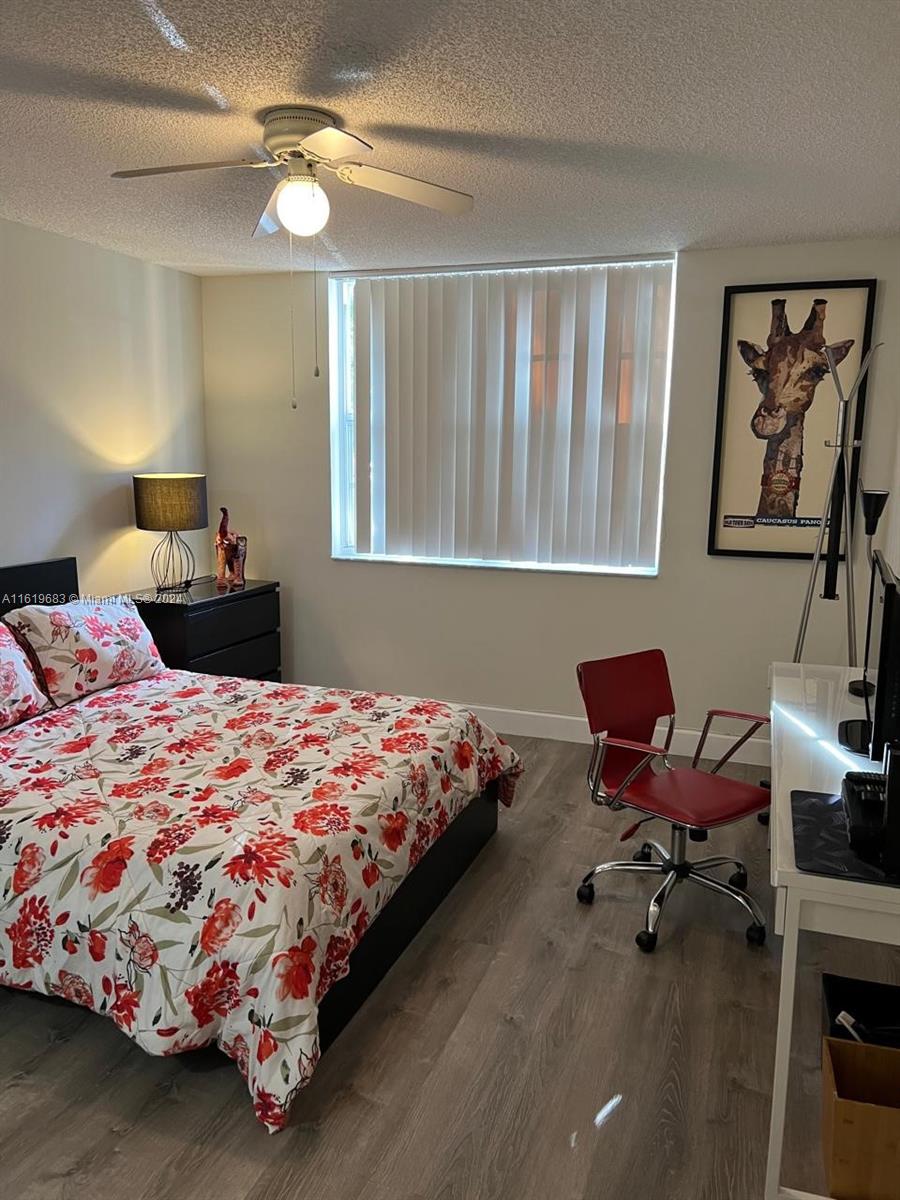 19901 E Country Club Dr # 2207