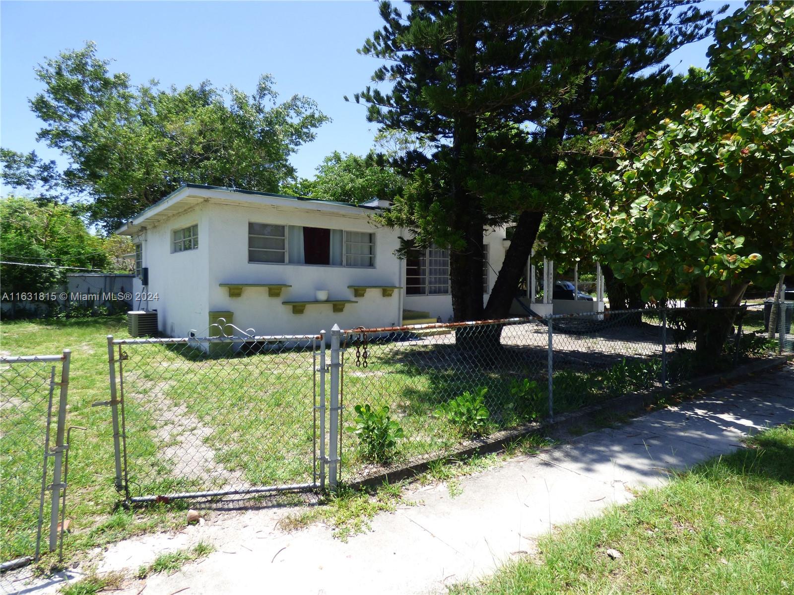 590 NW 124th St