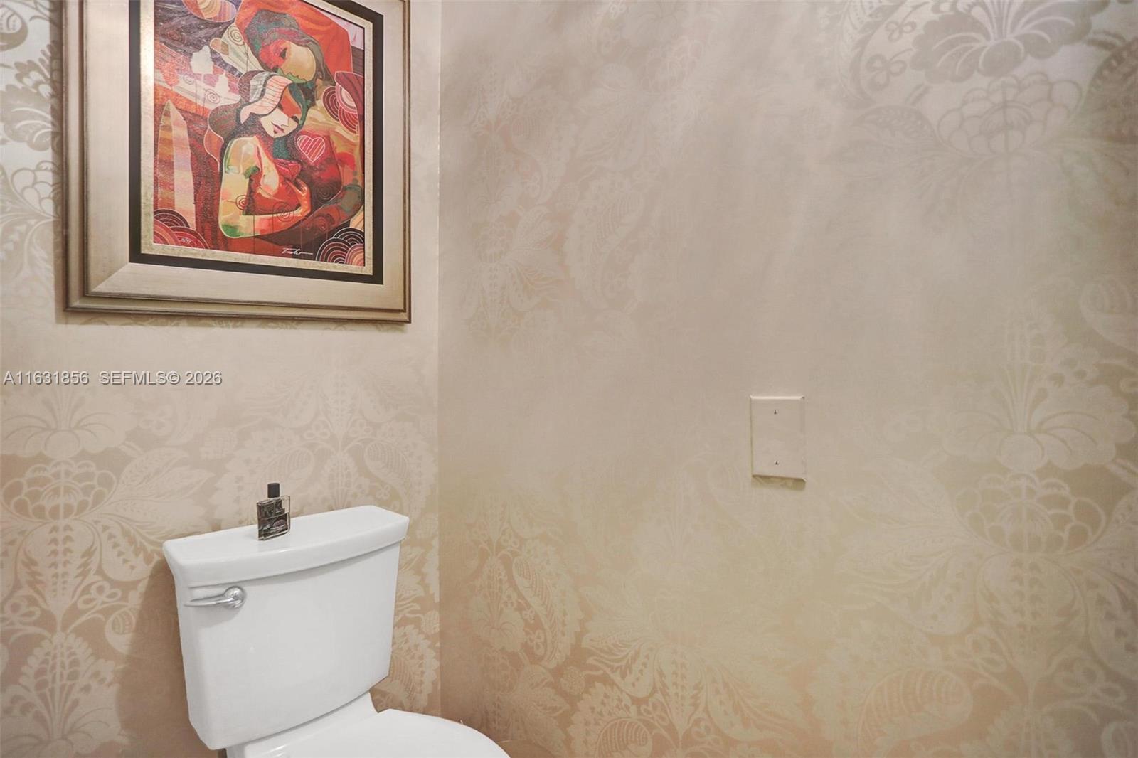 21050 Point Pl # 403