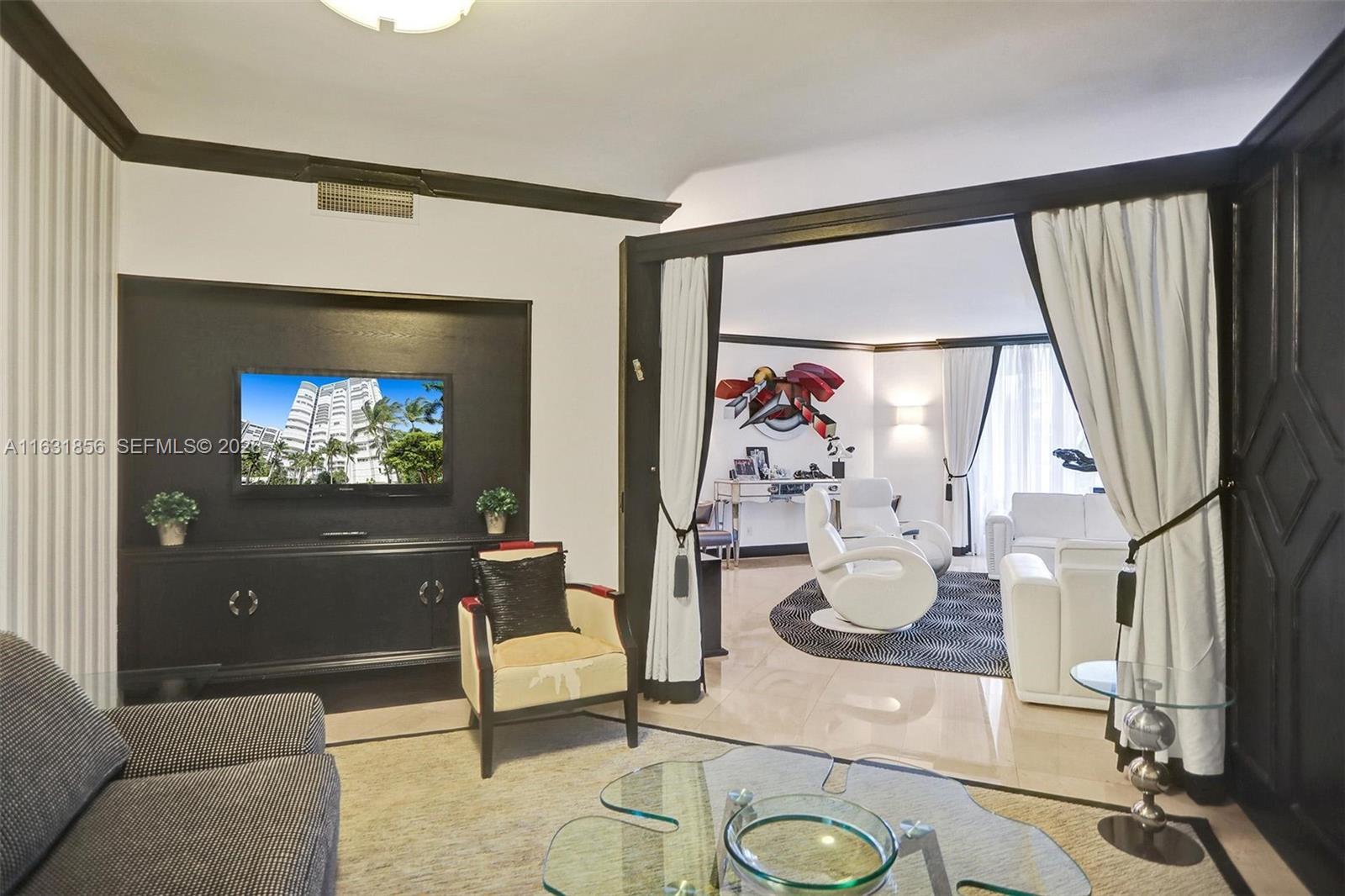 21050 Point Pl # 403