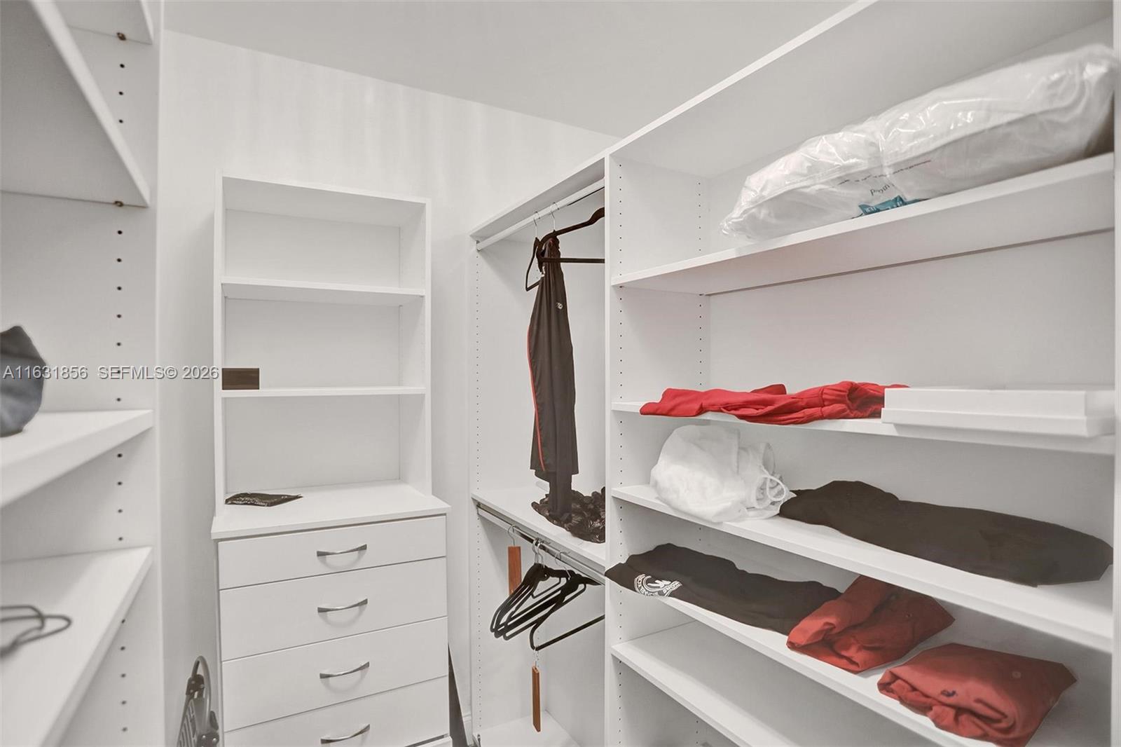 21050 Point Pl # 403