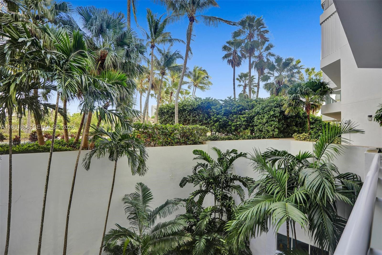 21050 Point Pl # 403