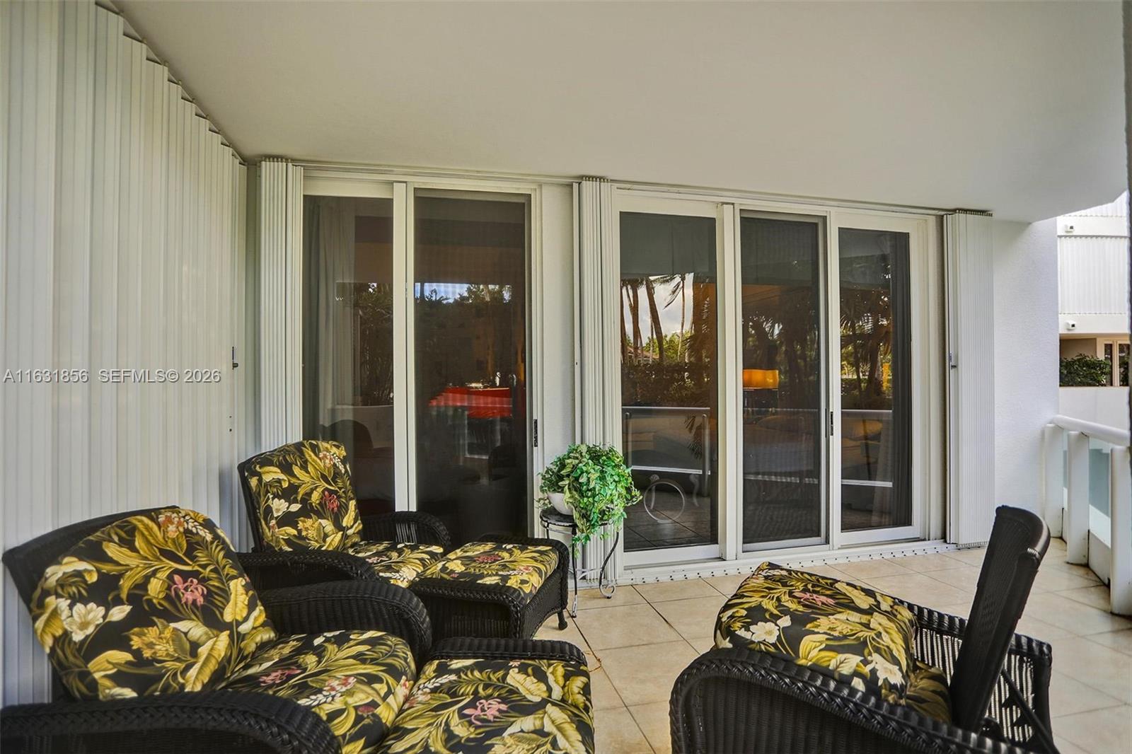 21050 Point Pl # 403