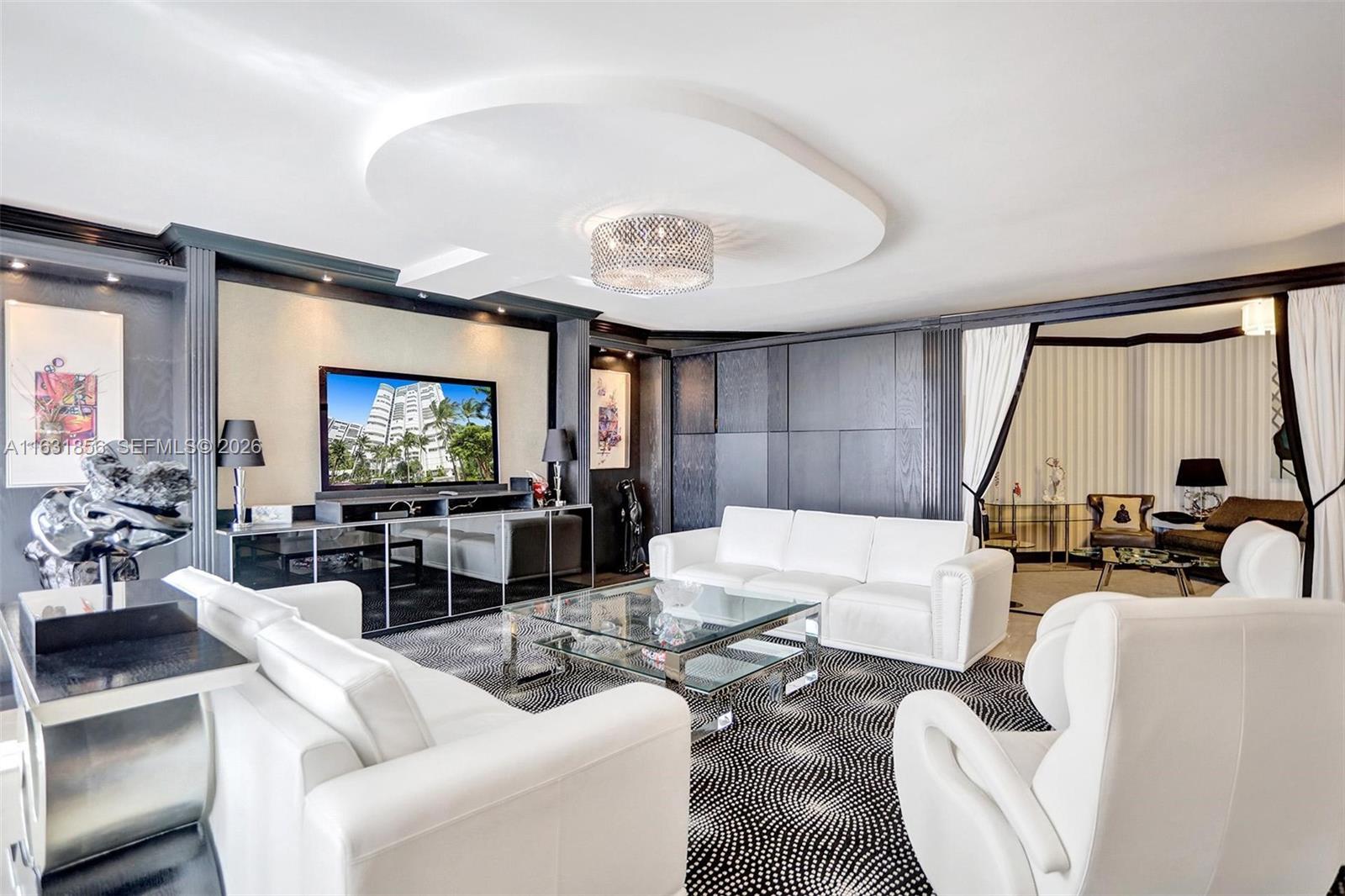 21050 Point Pl # 403