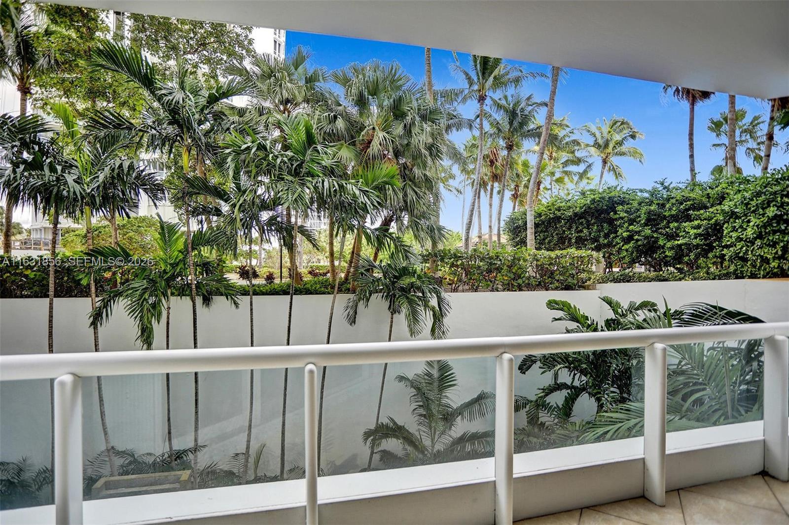 21050 Point Pl # 403