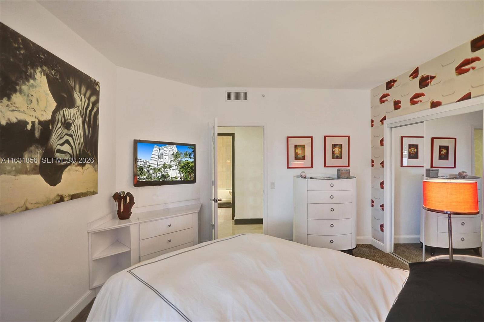 21050 Point Pl # 403