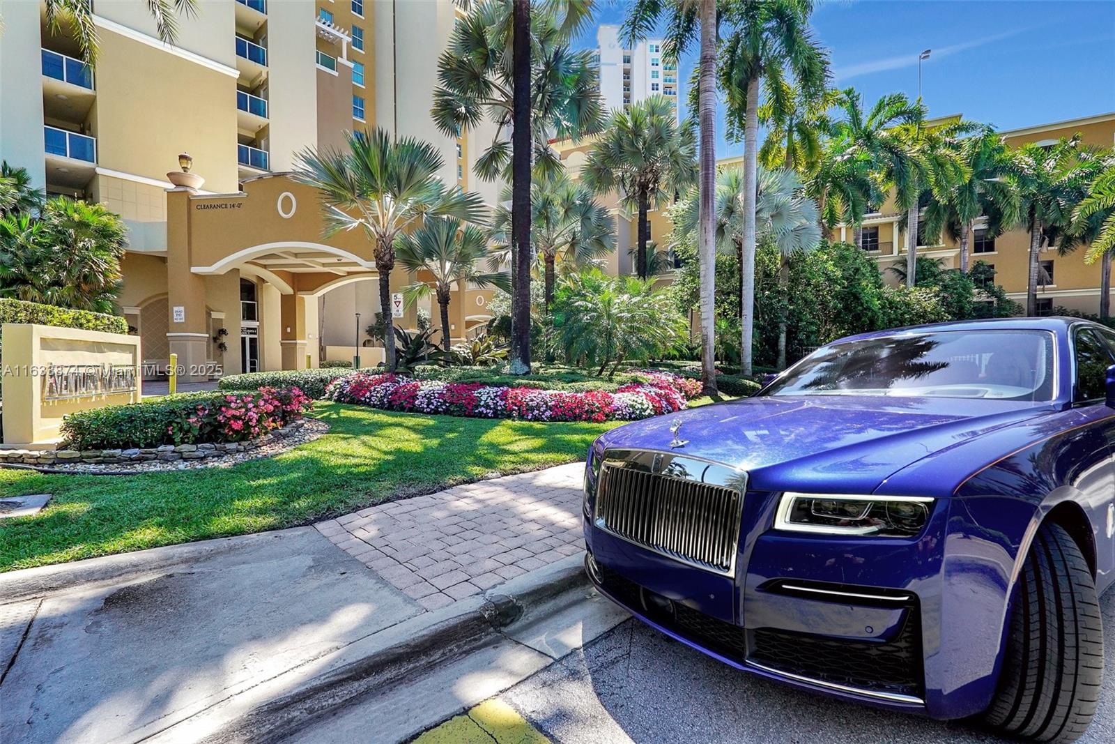 3340 NE 190th St # 1102