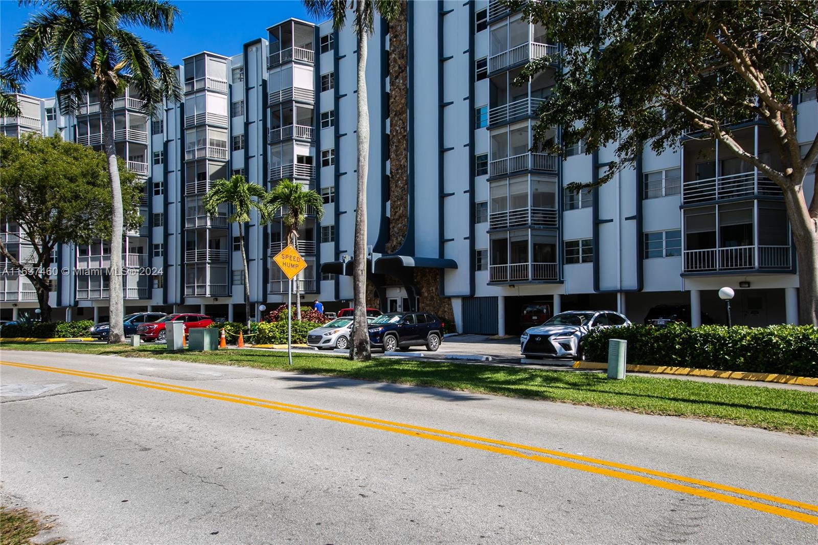 200 Diplomat Pkwy # 325