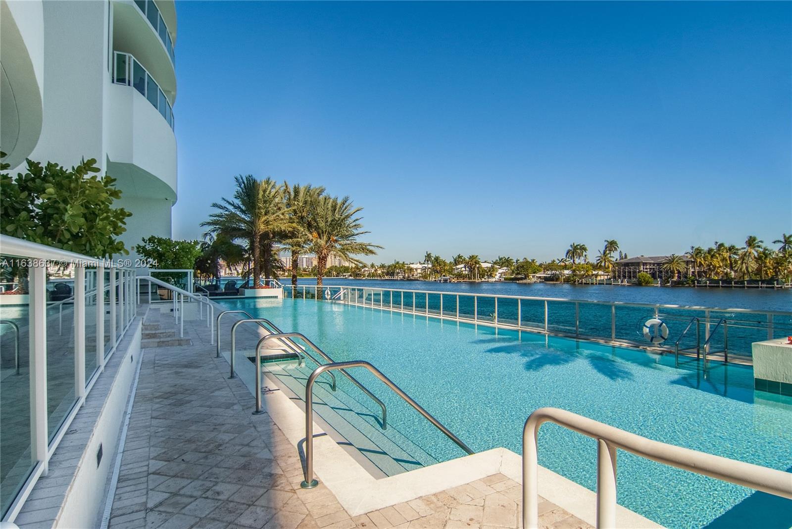 20201 E Country Club Dr # 405