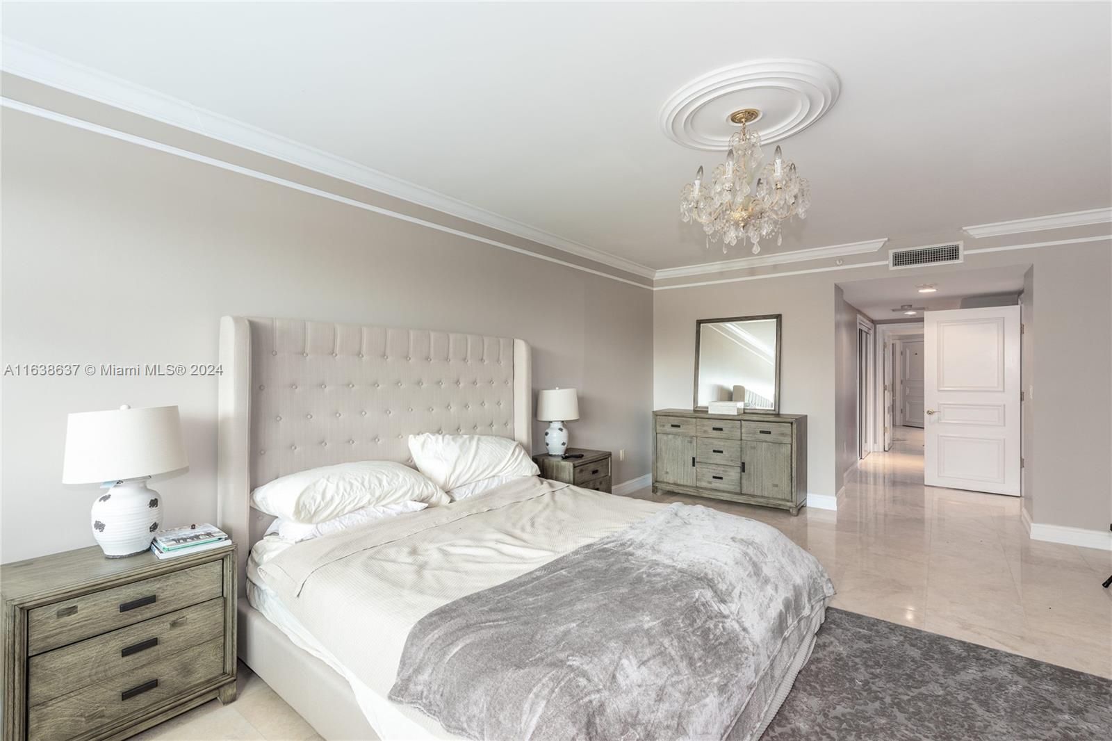 20201 E Country Club Dr # 405