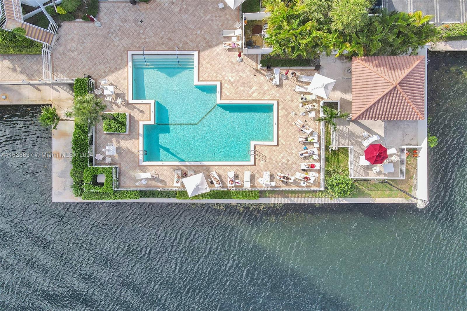 20201 E Country Club Dr # 405