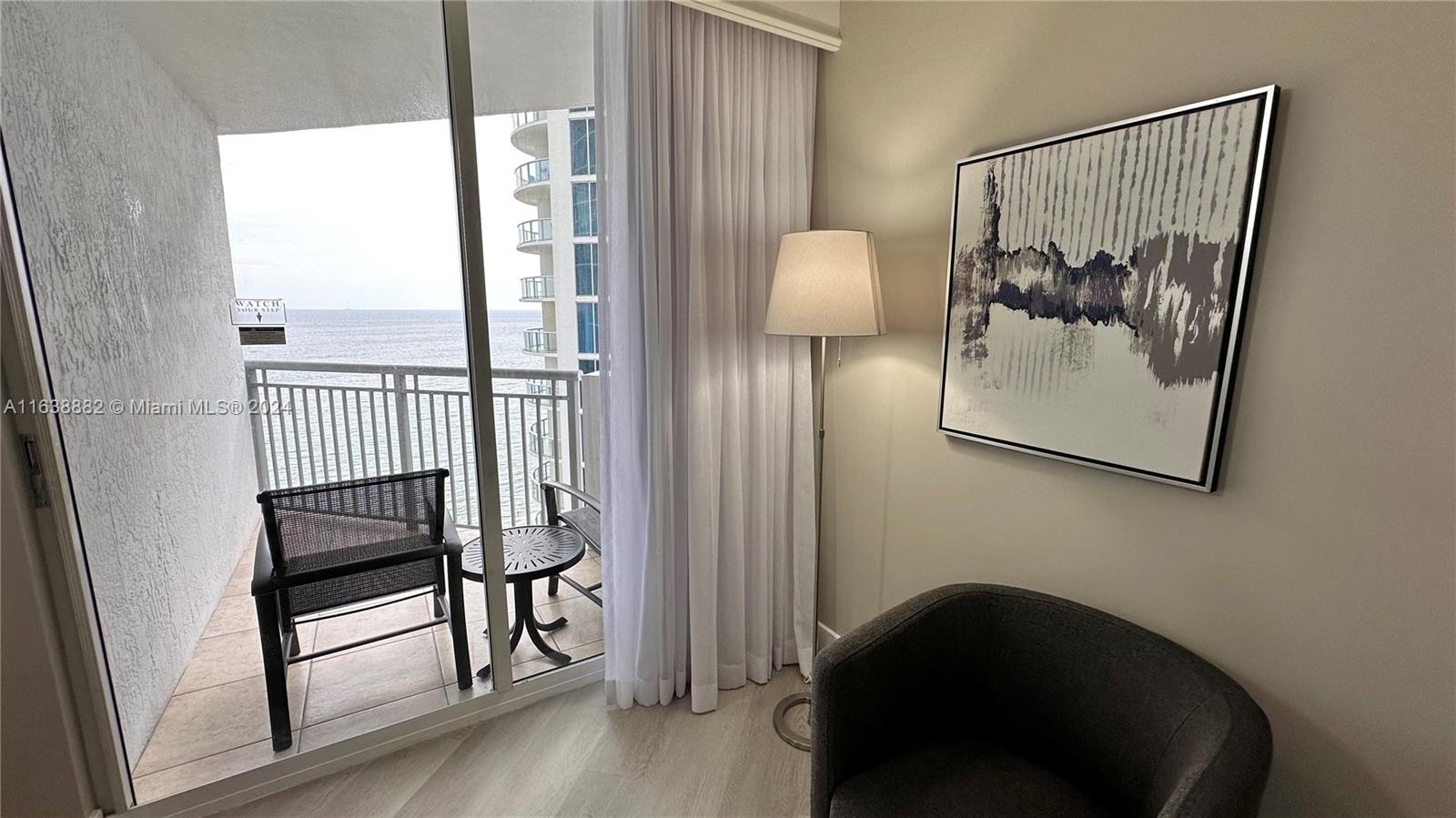 17375 Collins Ave # 2003