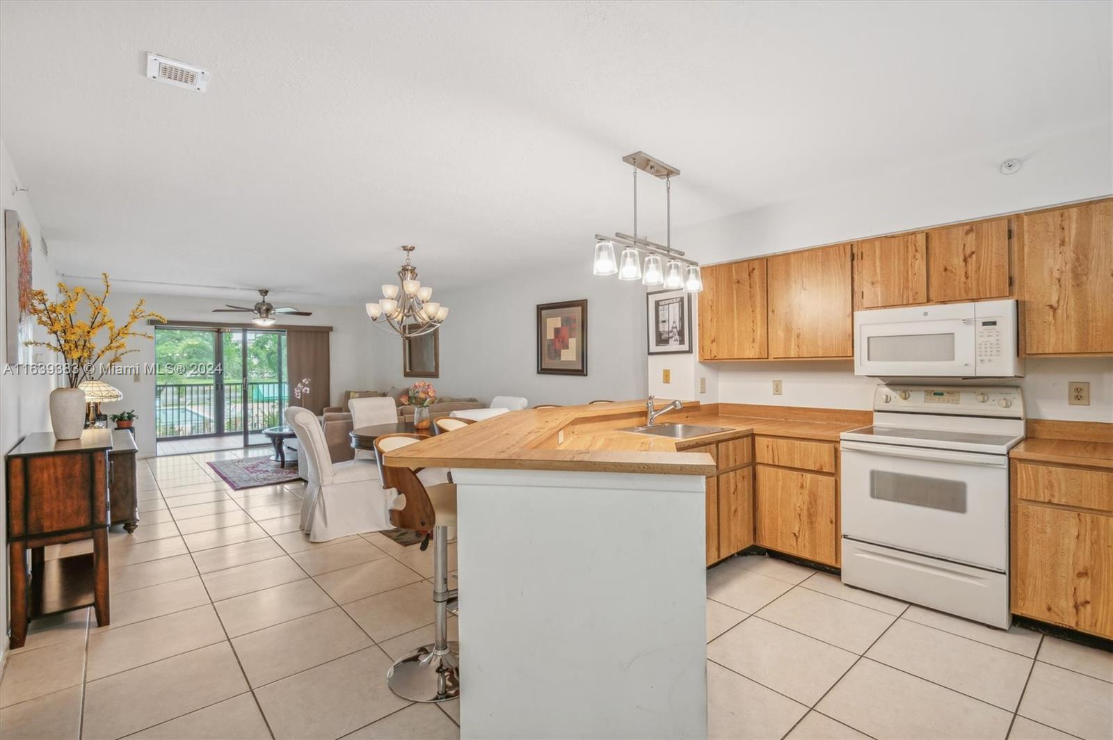 2205 S Cypress Bend Dr # 203