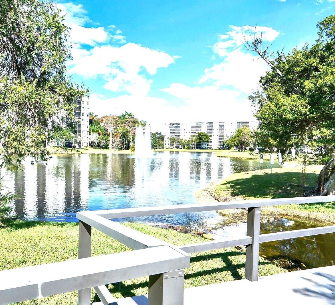 2205 S Cypress Bend Dr # 203