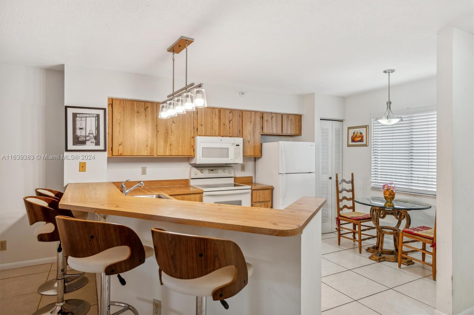 2205 S Cypress Bend Dr # 203