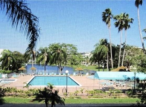 2205 S Cypress Bend Dr # 203