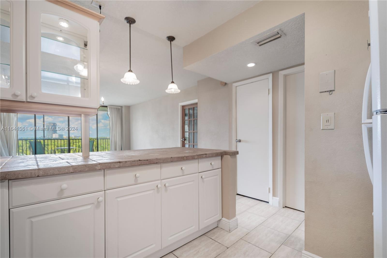 3401 N Country Club Dr # 703