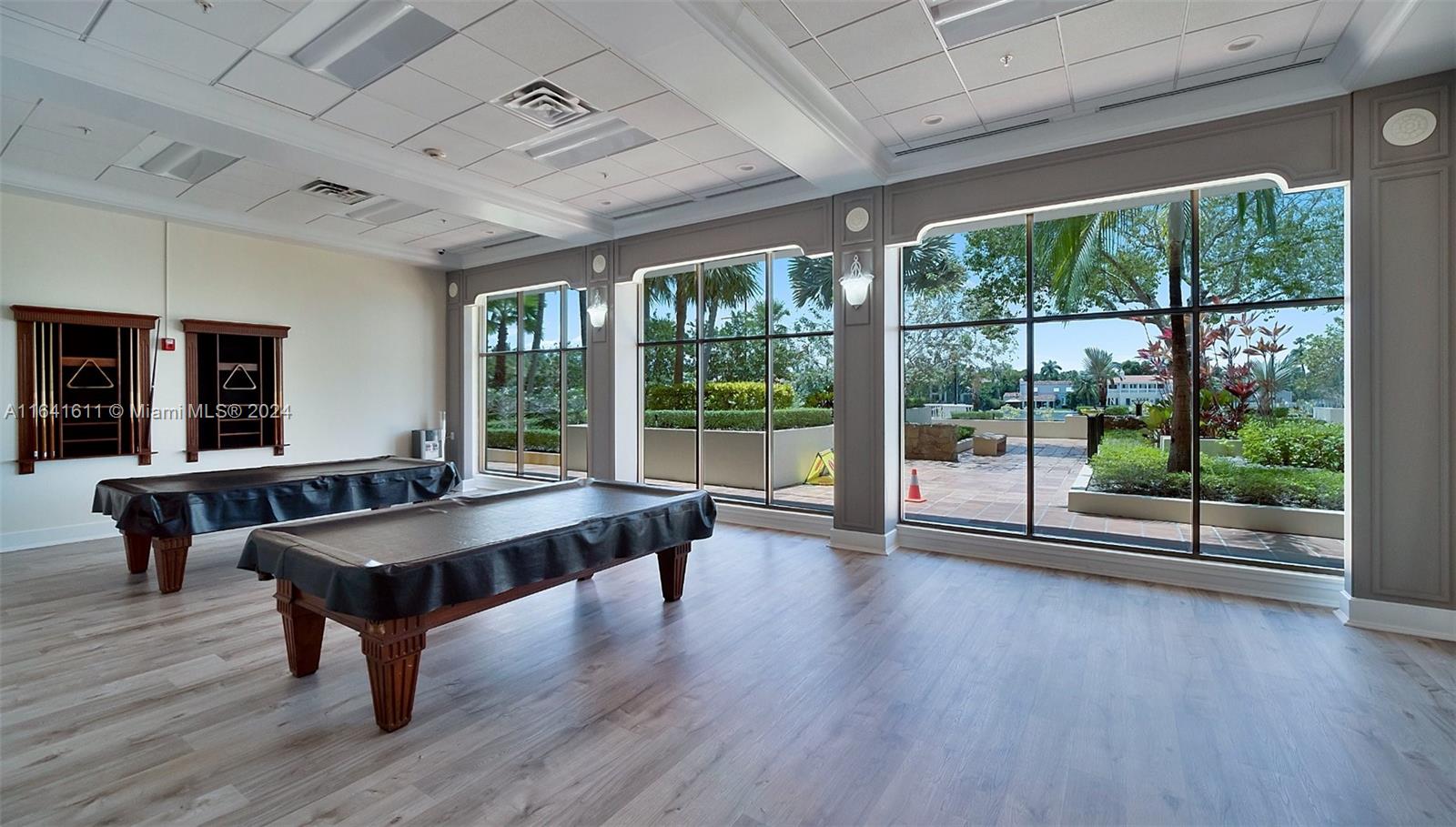 5600 Collins Ave # 7A