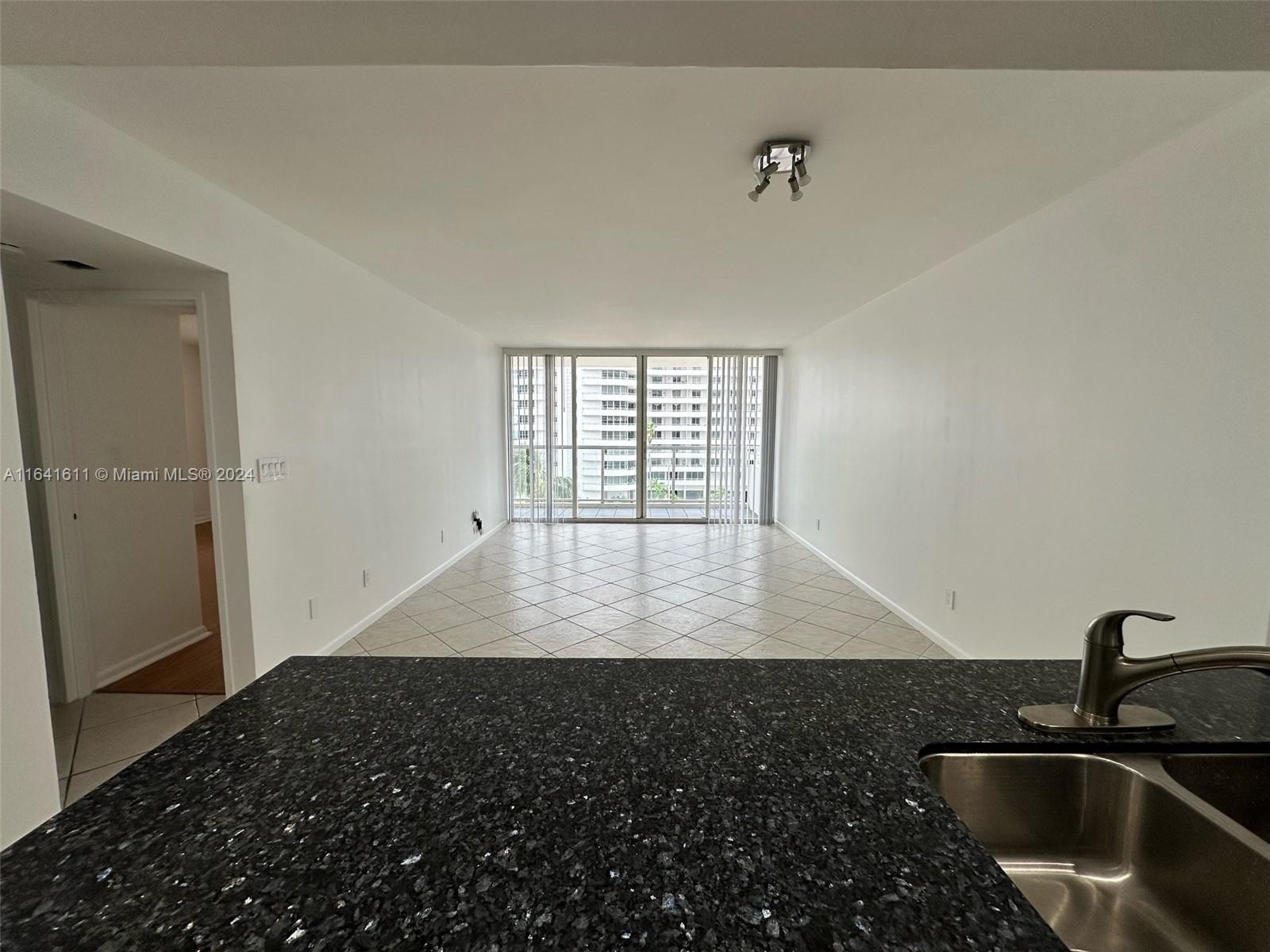 5600 Collins Ave # 7A