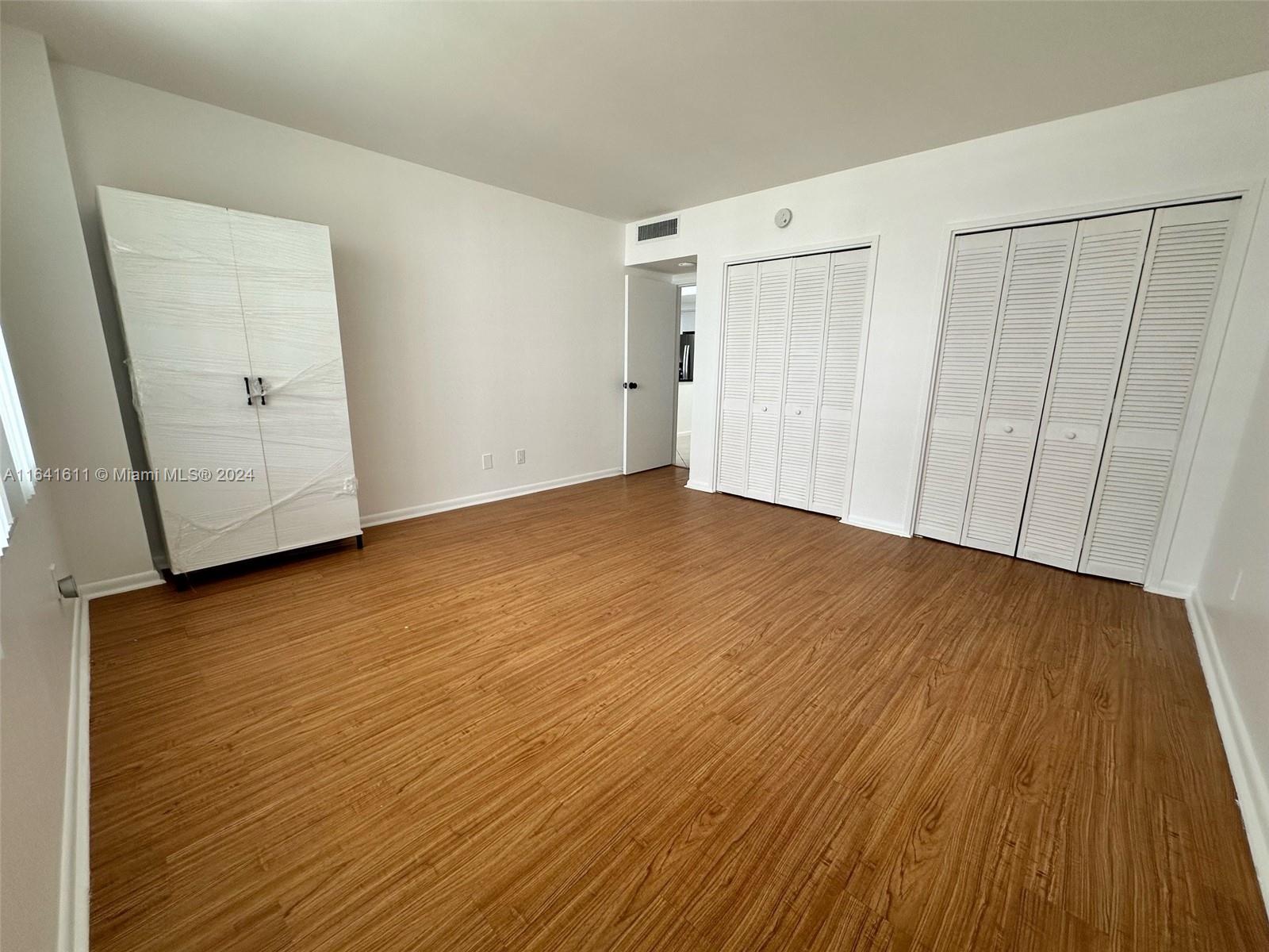 5600 Collins Ave # 7A