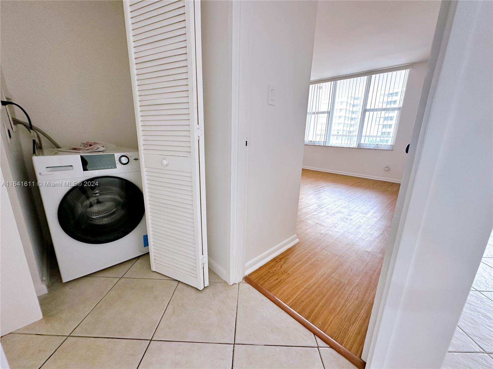 5600 Collins Ave # 7A