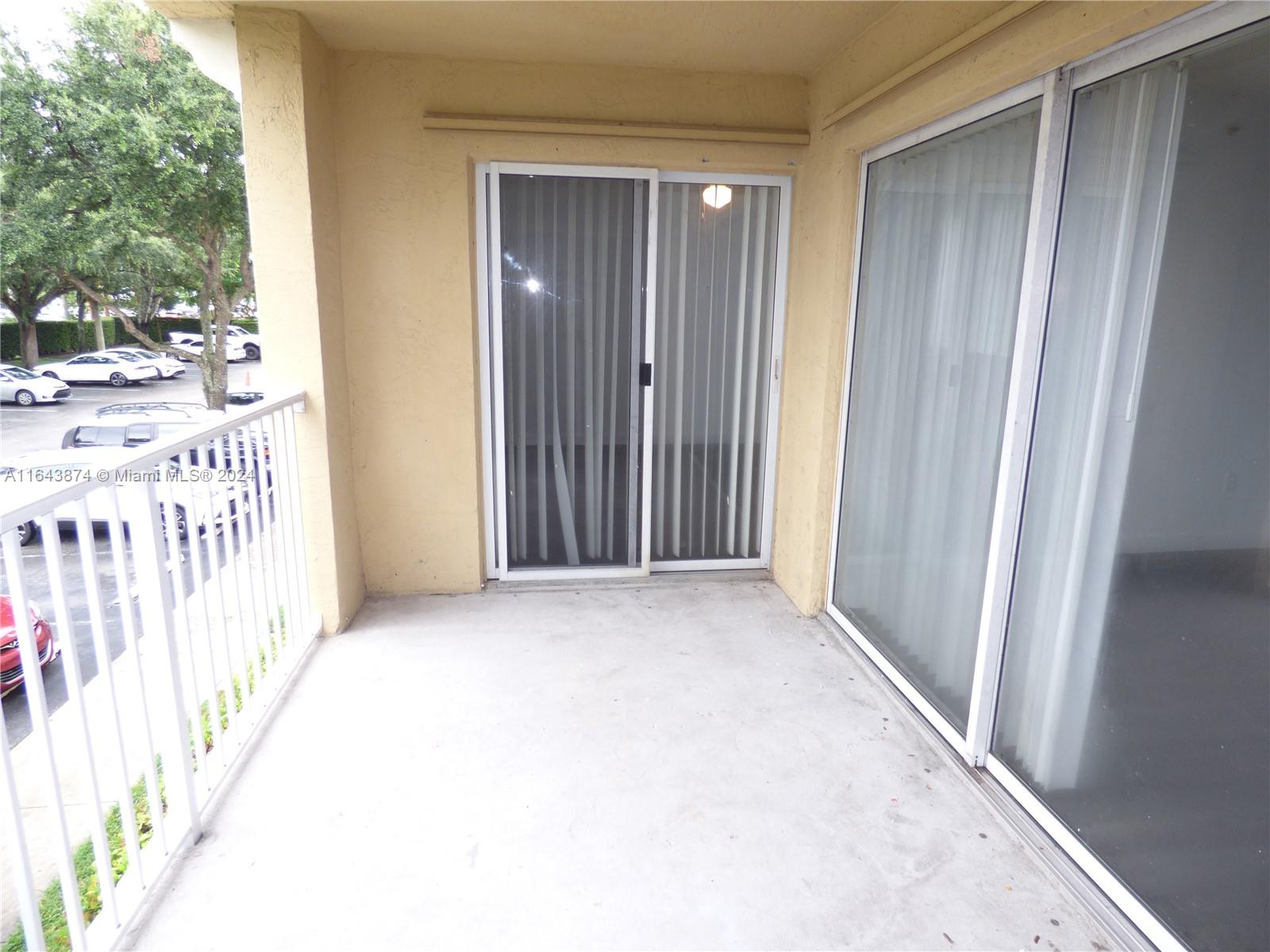 2640 S University Dr # 221