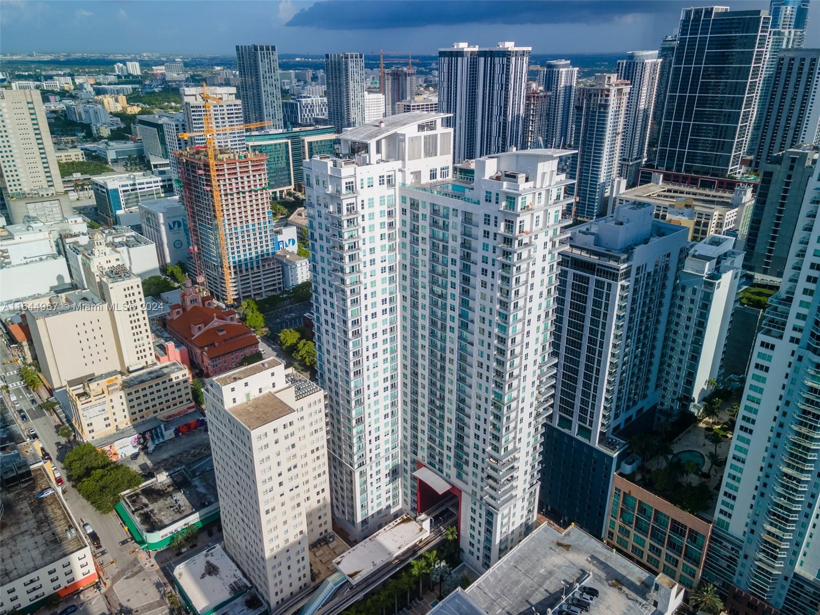 133 NE 2nd Ave # 2903