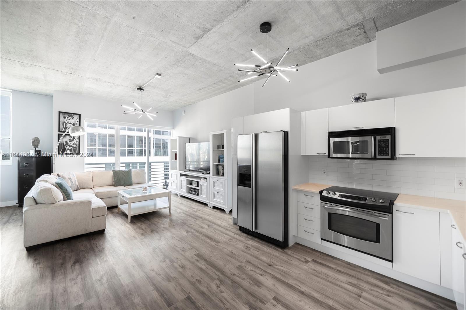 133 NE 2nd Ave # 2903