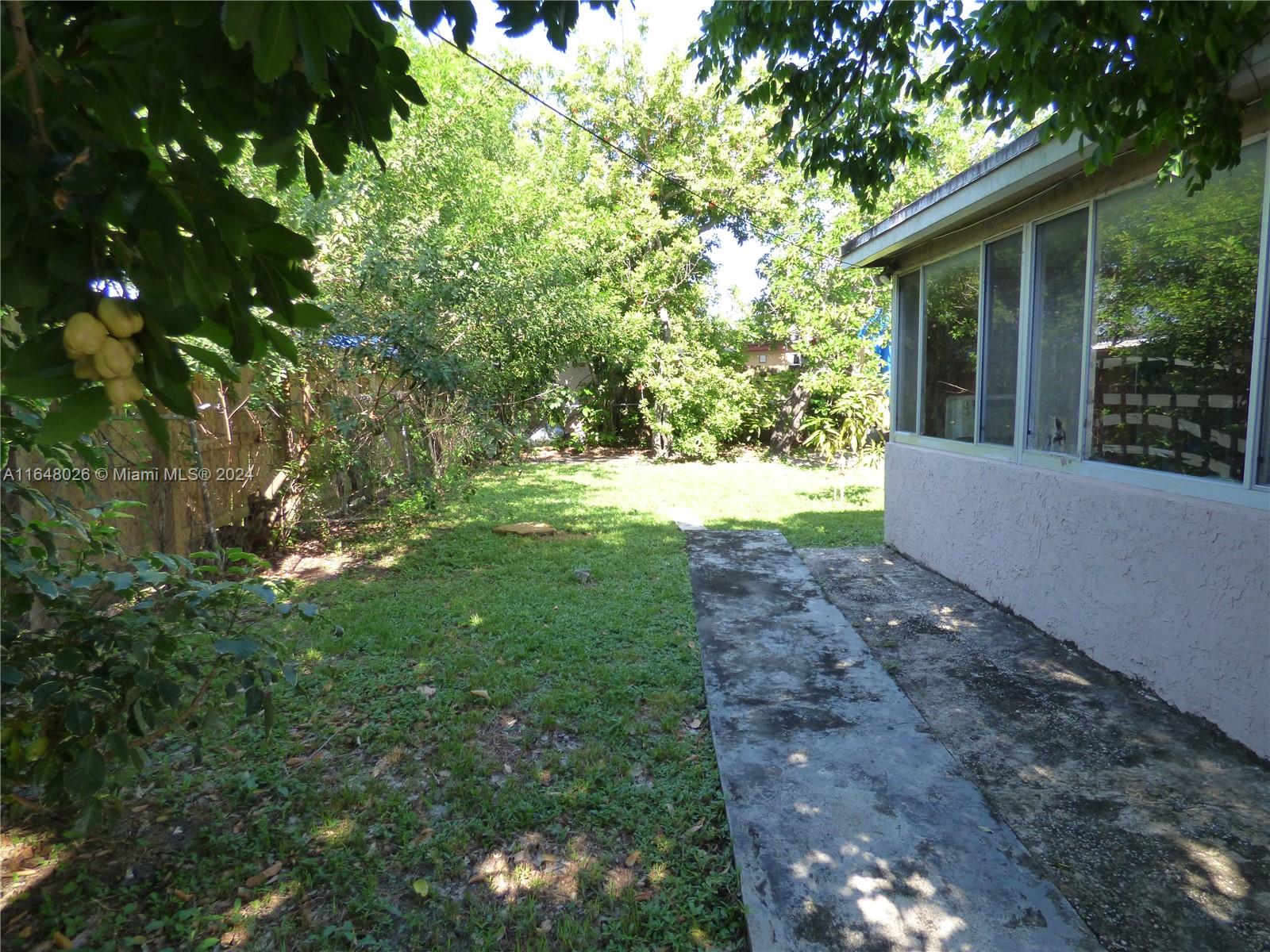 4260 NW 22nd St