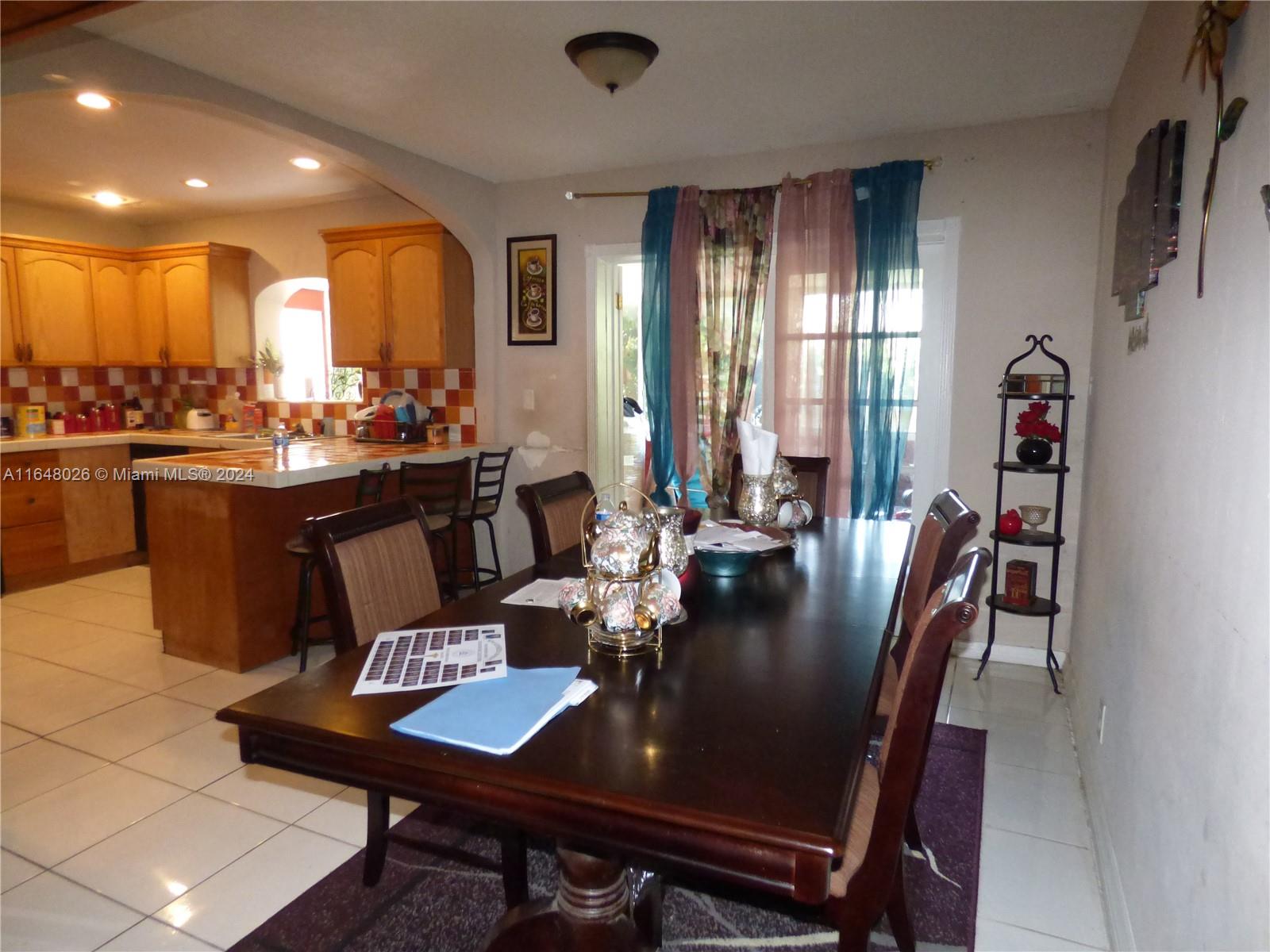 4260 NW 22nd St