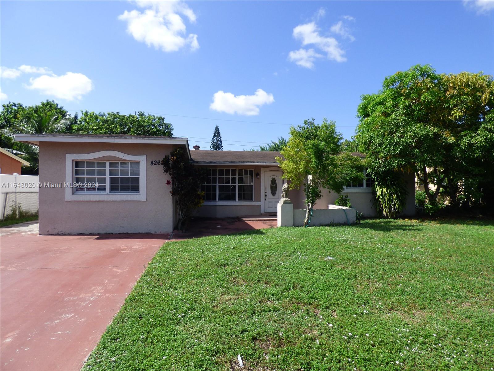4260 NW 22nd St