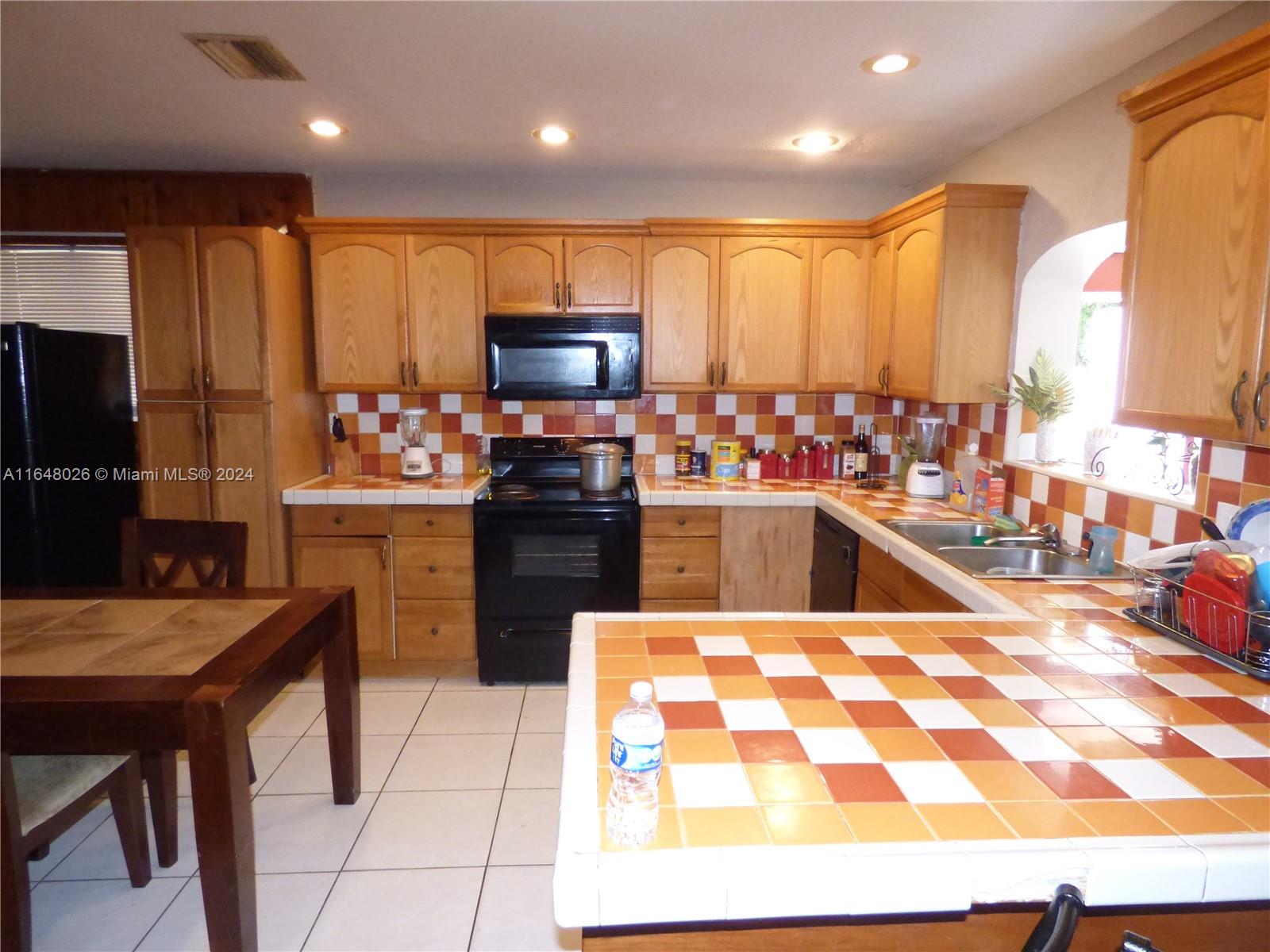 4260 NW 22nd St