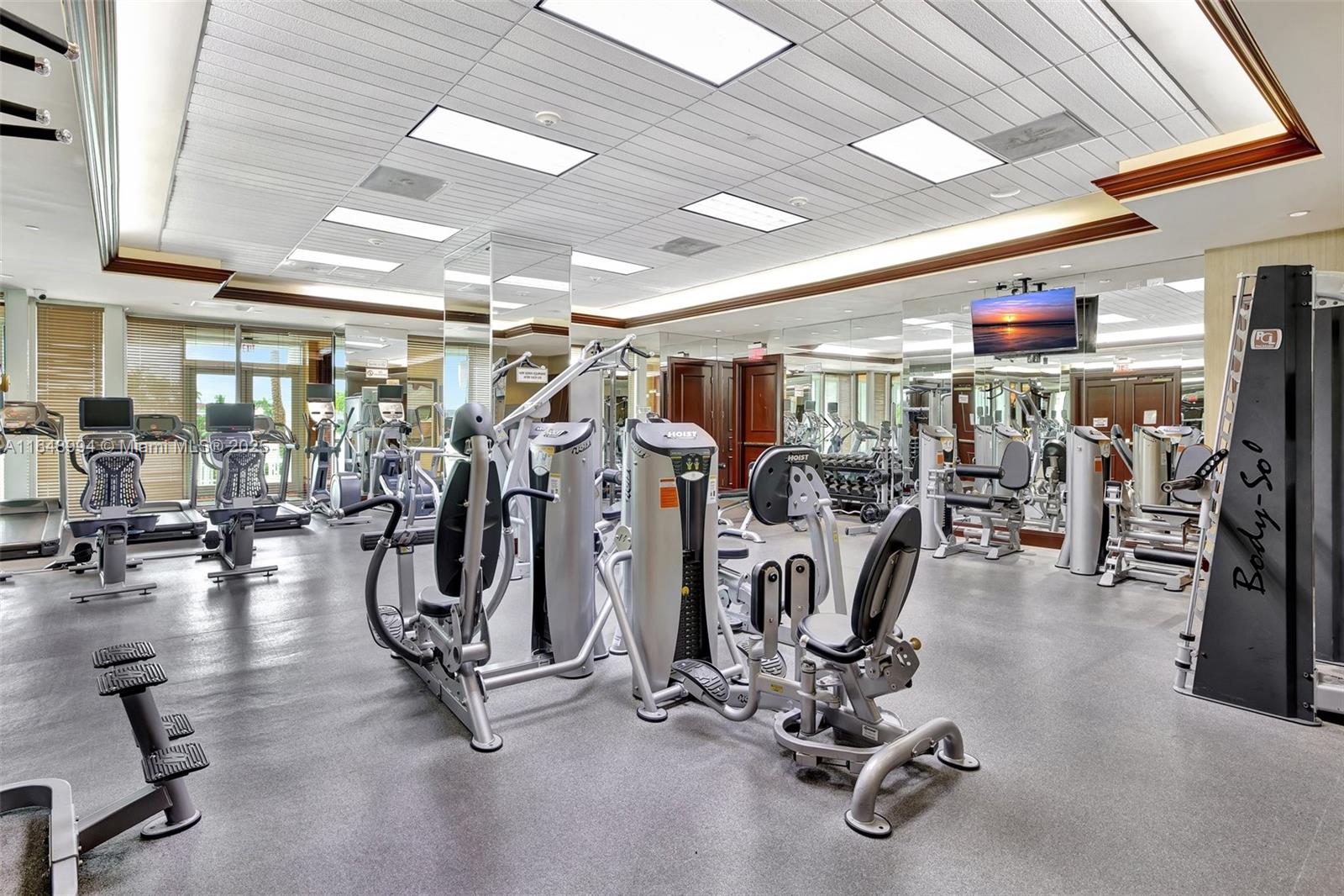 20201 E Country Club Dr # 1604