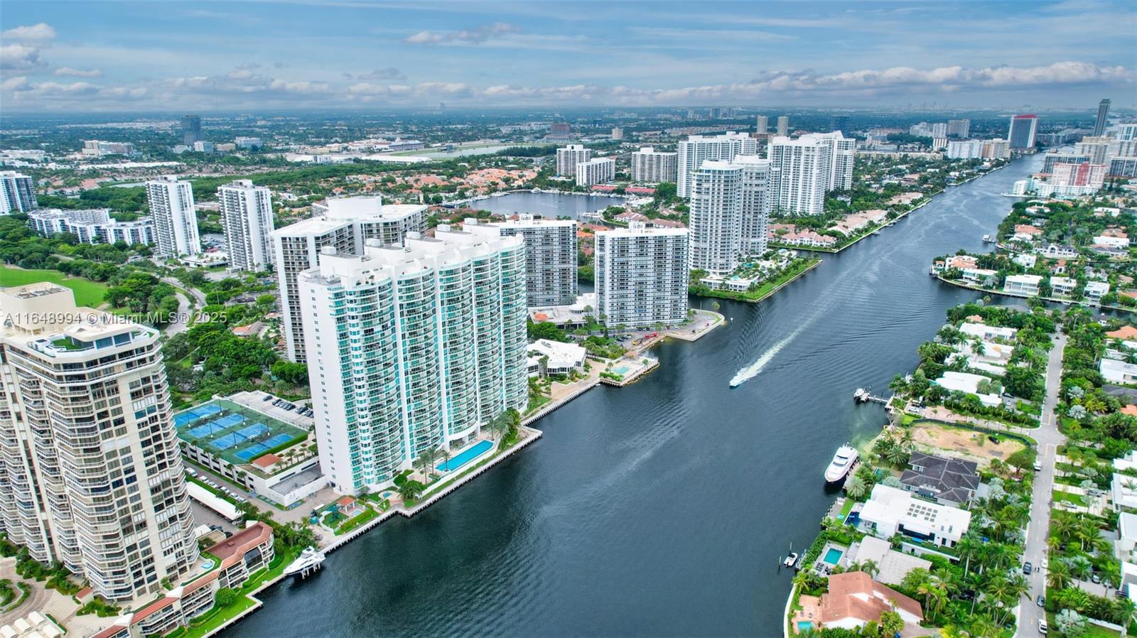 20201 E Country Club Dr # 1604