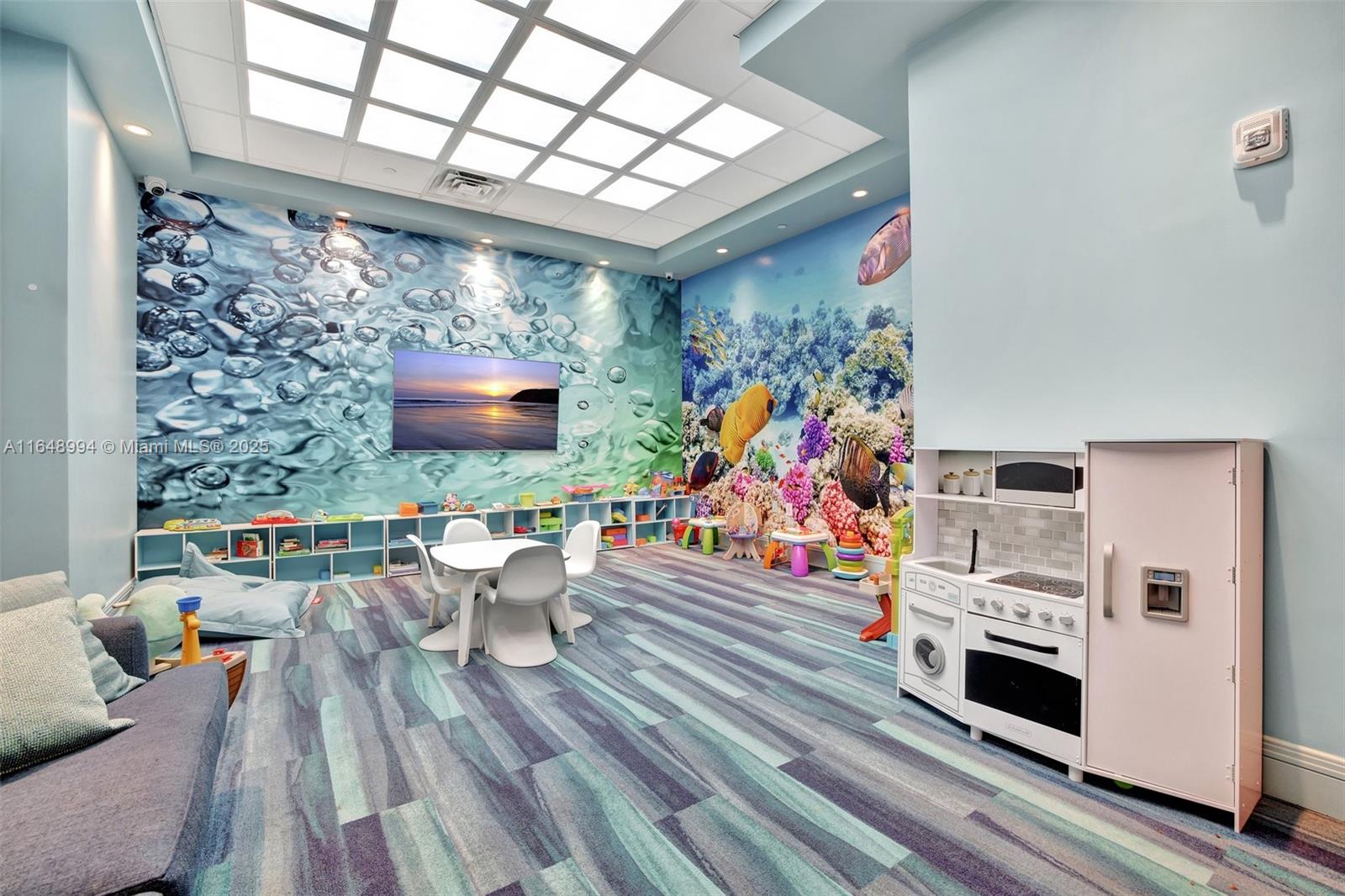 20201 E Country Club Dr # 1604