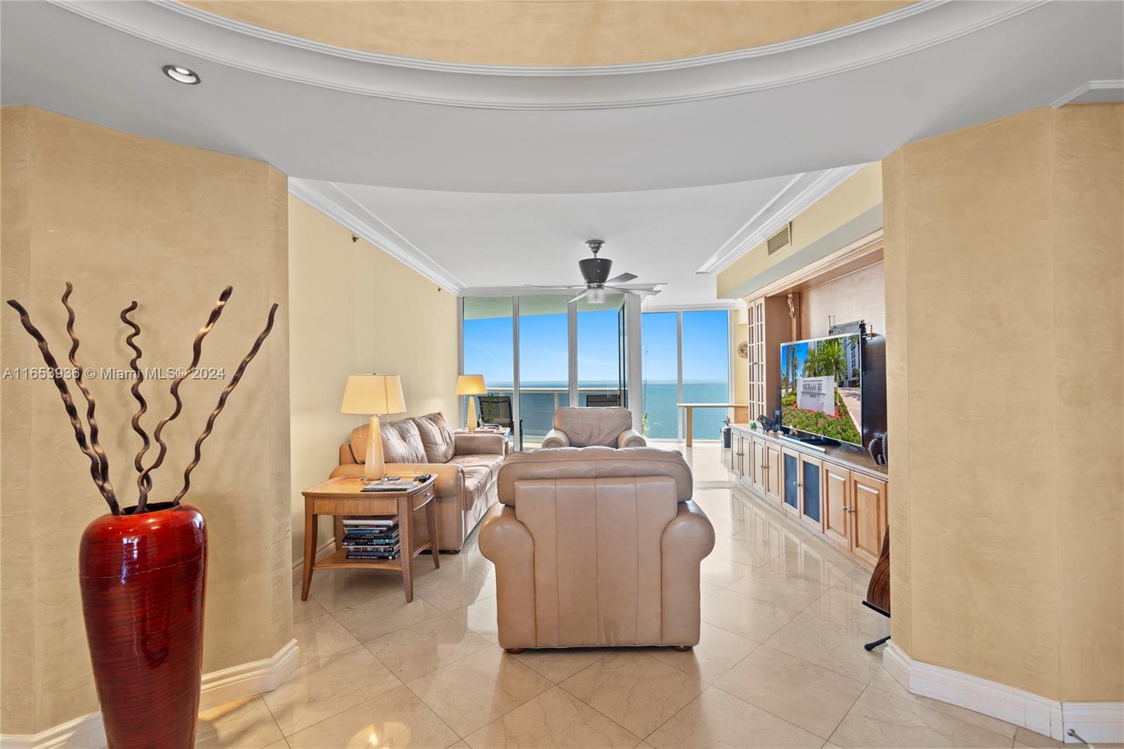 18911 Collins Ave # 2704